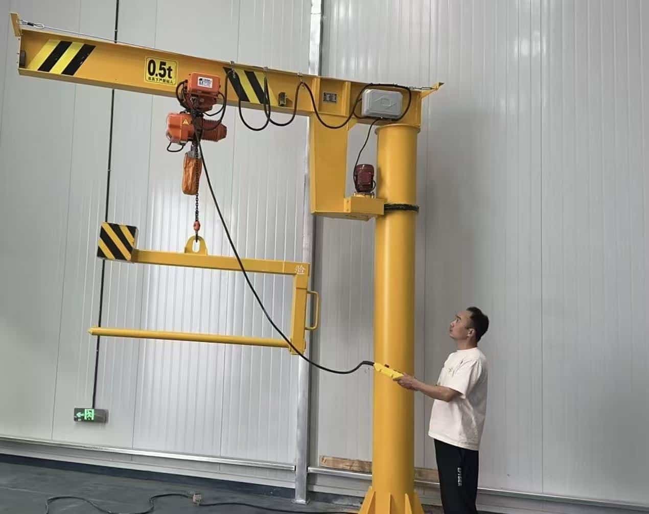 Floor Mounted Free-Standing Pillar Mounted Jib Crane